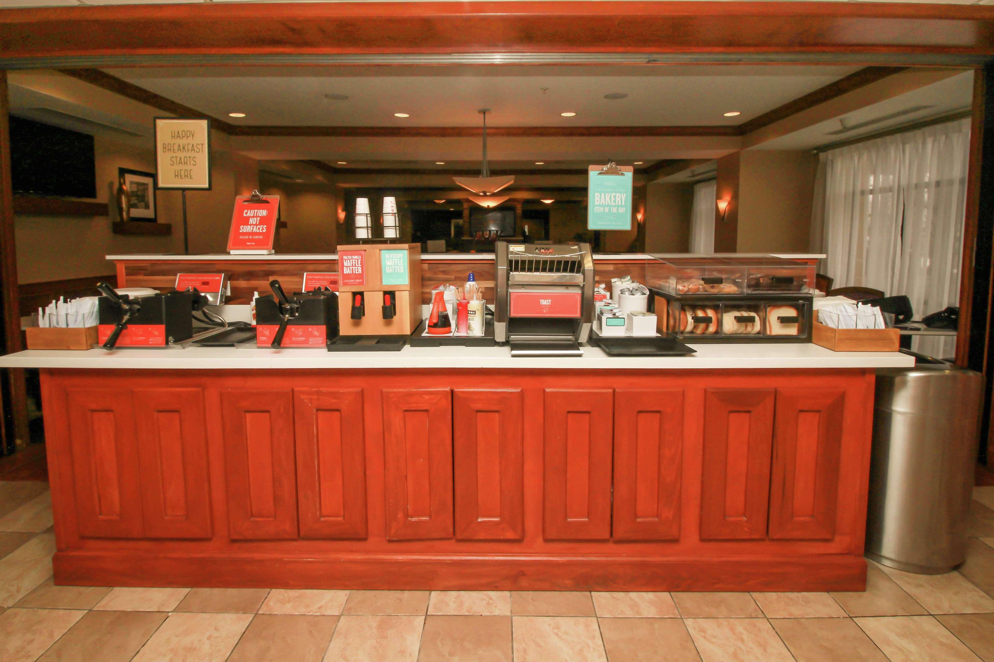 Hampton Inn Commerce/Novi Exterior foto