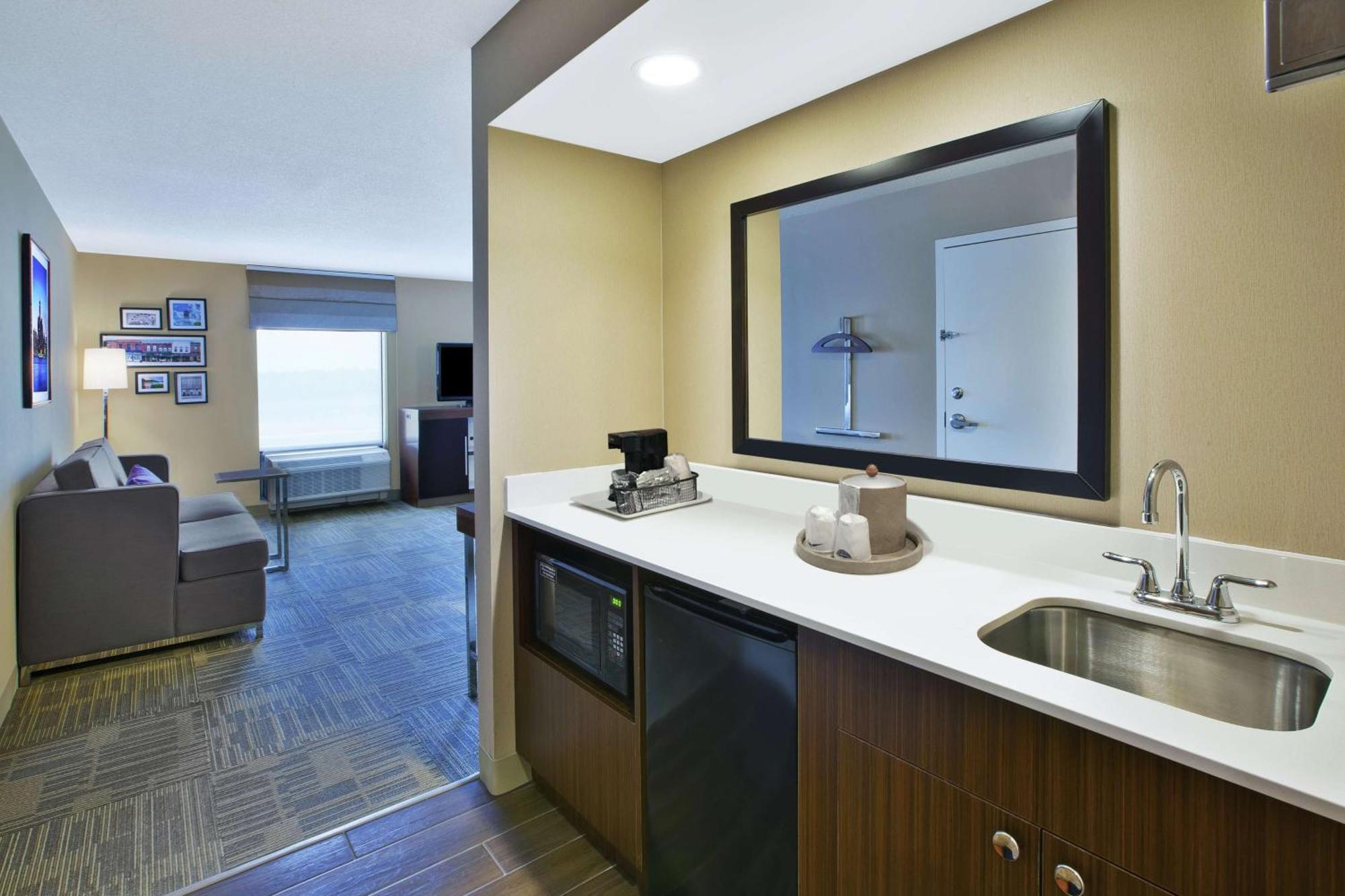 Hampton Inn Commerce/Novi Exterior foto